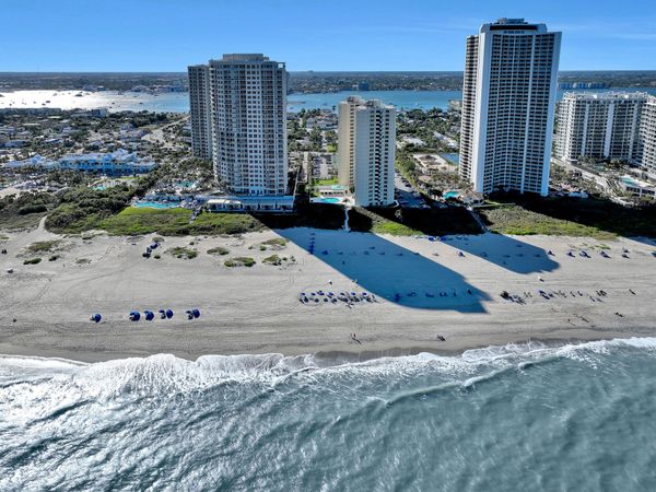 2800 N OCEAN Drive, Unit B-17C, Singer Island, FL 33404