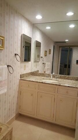 2800 N Ocean Drive, Unit B-17C, Singer Island, FL 33404 Photo