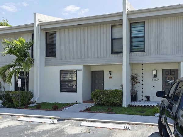 1177 NW 98TH Terrace, Unit 132, Pembroke Pines, FL 33024