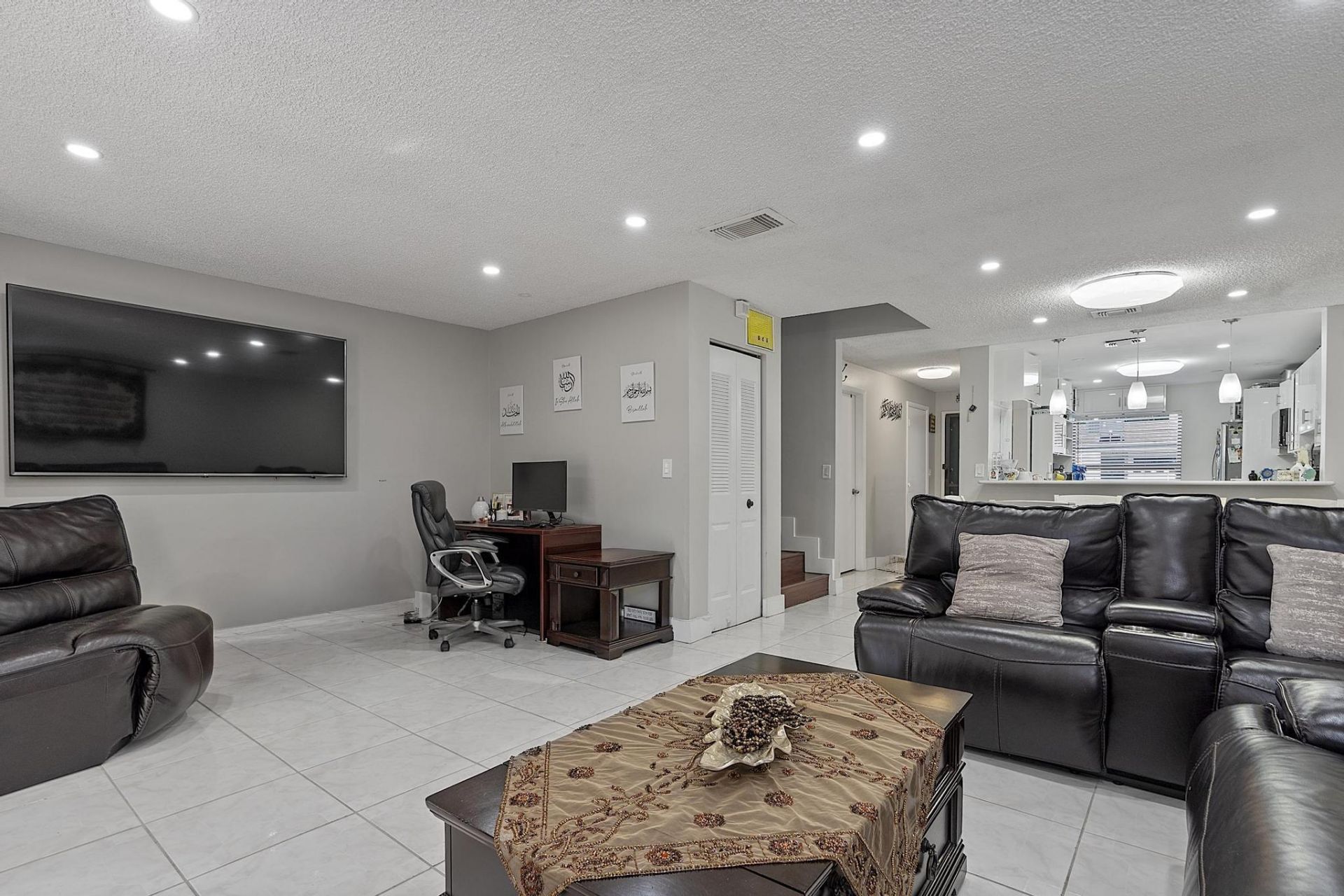 1177 NW 98th Terrace, Unit 132, Pembroke Pines, FL 33024 Photo