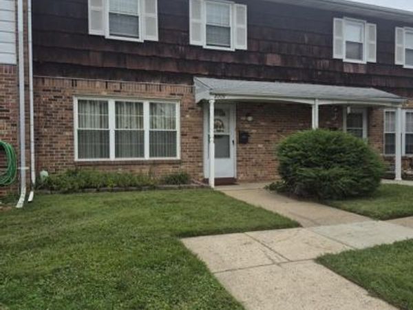 2009 BEECH LANE, BENSALEM, PA 19020