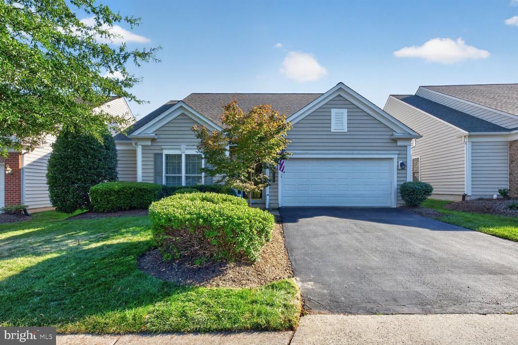 44473 Blueridge Meadows Drive, Ashburn, VA 20147 Main Photo