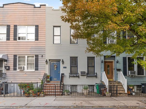 160 Diamond Street , Brooklyn, NY 11222
