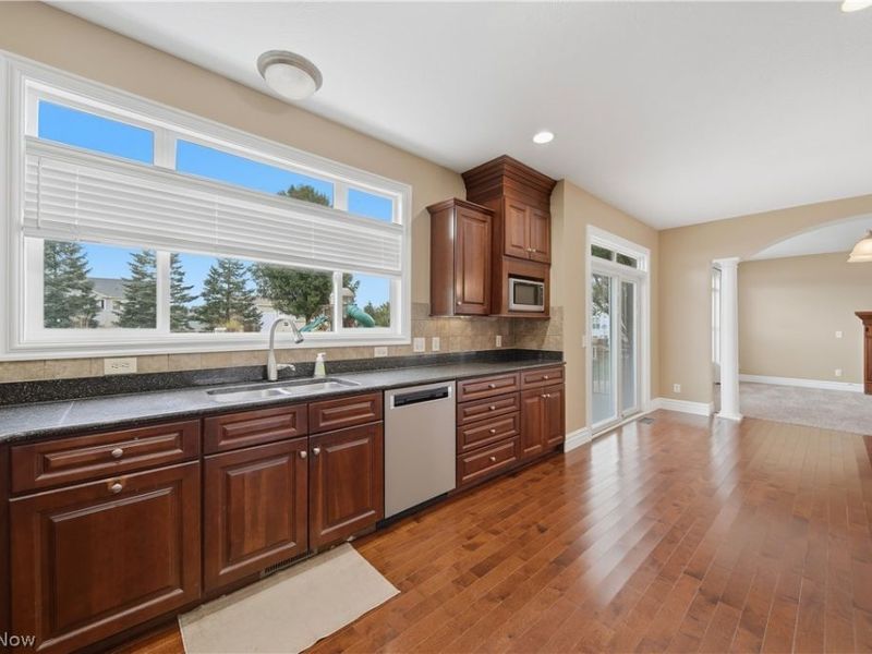 11075 Trenton Road NW, Uniontown, OH 44685 Photo 15