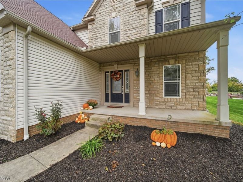 11075 Trenton Road NW, Uniontown, OH 44685 Photo 2