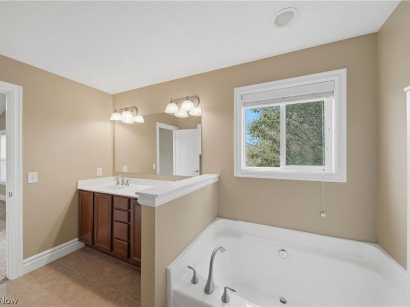11075 Trenton Road NW, Uniontown, OH 44685 Photo 20
