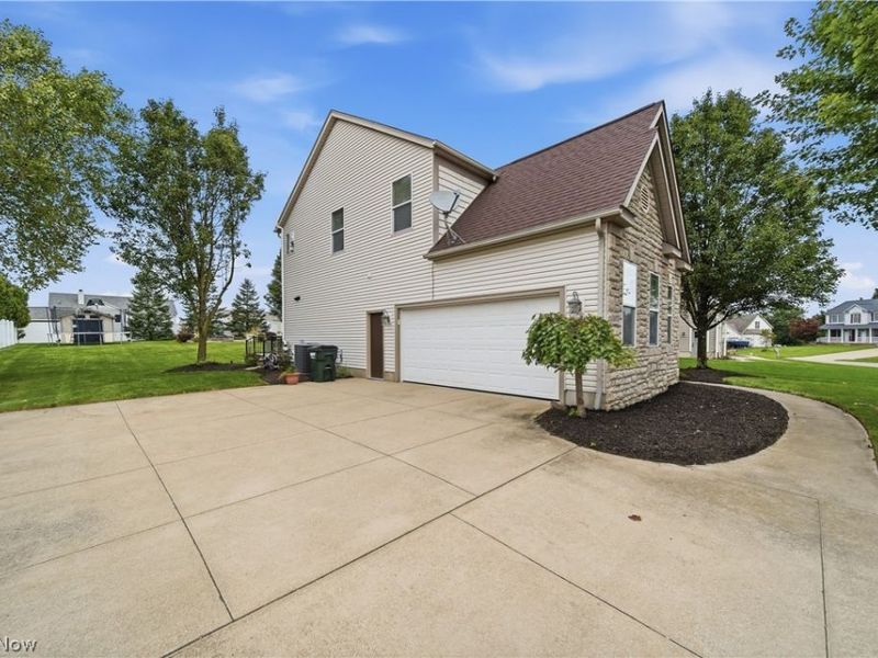 11075 Trenton Road NW, Uniontown, OH 44685 Photo 38