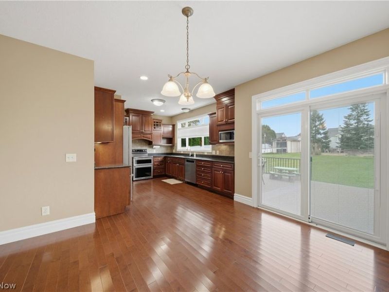 11075 Trenton Road NW, Uniontown, OH 44685 Photo 9