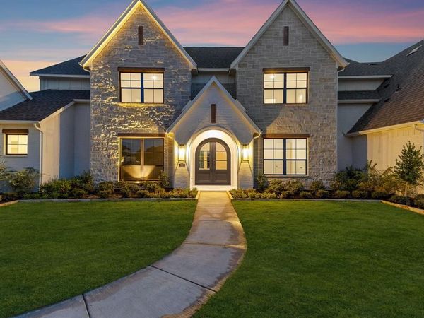 313 Chapel View Court, Heath, TX 75032