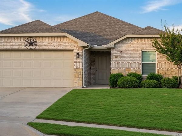 1305 Silverton Drive, Sherman, TX 75092