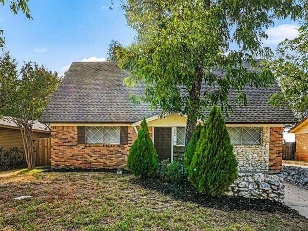 1404 Tatum Drive , Arlington, TX 76012
