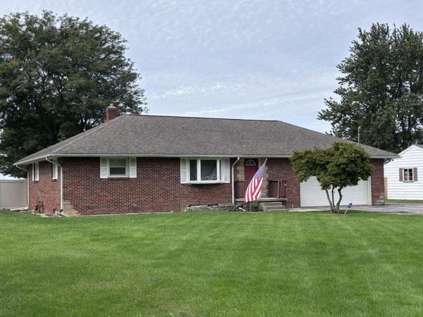 640 N Fostoria Road , Northwood, OH 43619