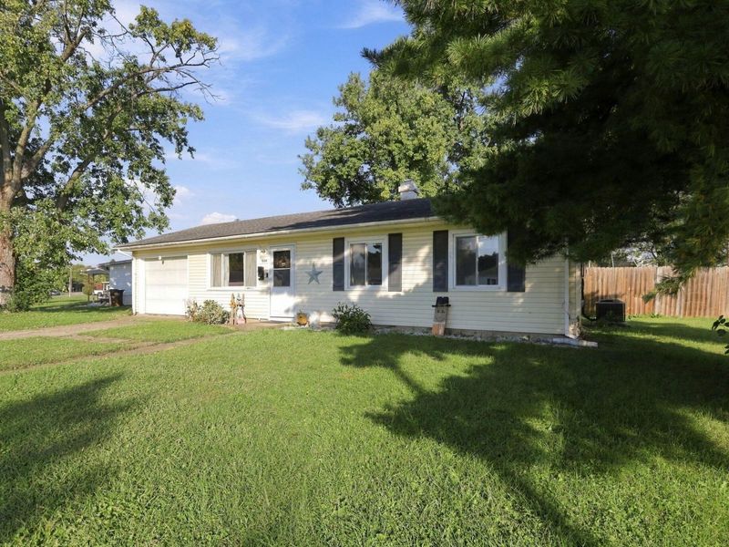 420 Avon Drive , Circleville, OH 43113 Photo 2