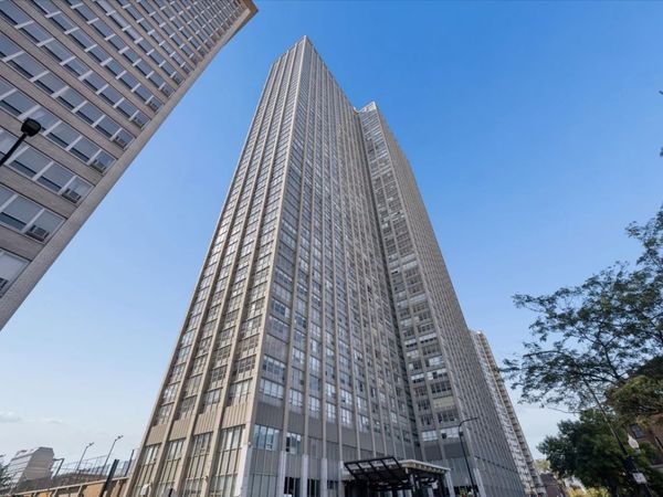 655 W Irving Park Road , Unit 502, Chicago, IL 60613