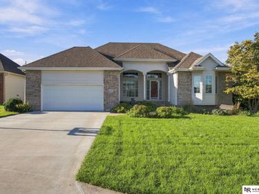 165 Eagle View Drive, Ashland, NE 68003