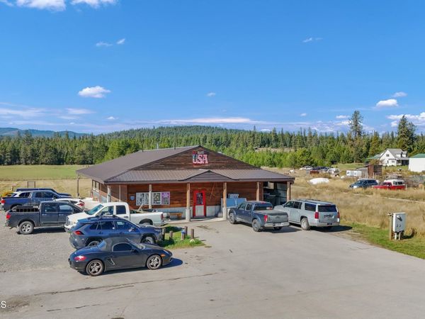 4156 Vay Rd, Priest River, ID 83856