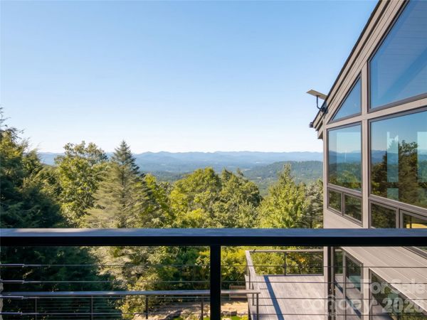 28 Peach Knob Drive, Asheville, NC 28804