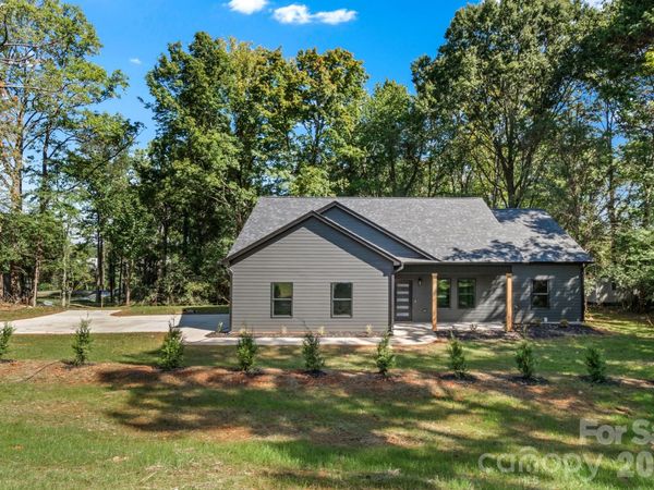 2309 Frederick Drive , Winston Salem, NC 27103