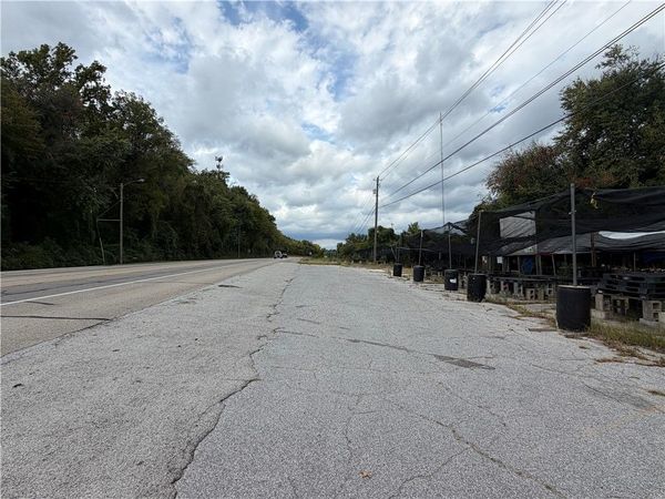1100 N Main , Harrison, AR 72601