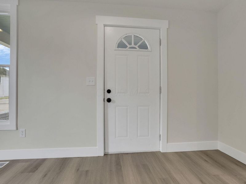 430 S Pickaway Street , Circleville, OH 43113 Photo 10