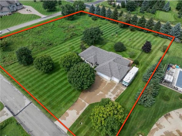 2631 Hawk Hill Lane SW, Rochester, MN 55902