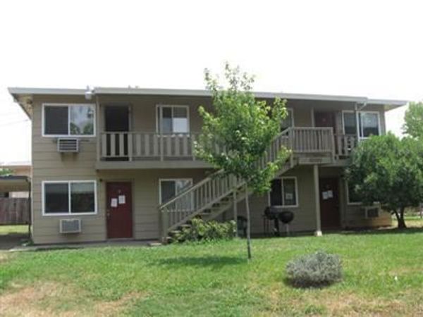 10500 Saltana Way, Rancho Cordova, CA 95670