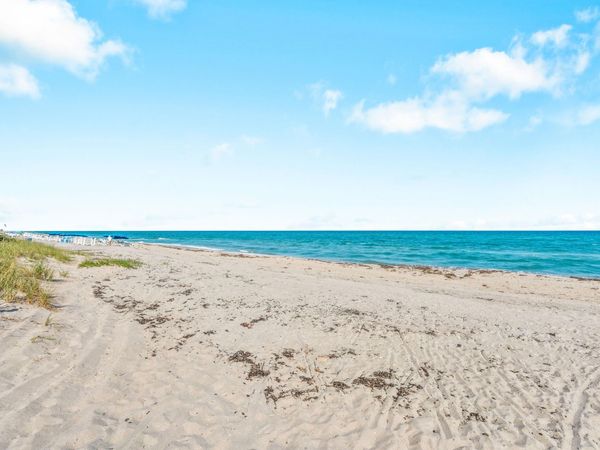 2901 S Ocean Boulevard, Unit 303, Highland Beach, FL 33487