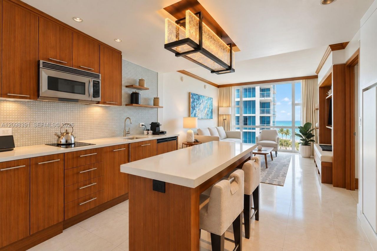 6801 Collins Ave, Unit 811, Miami Beach, FL 33141 Photo