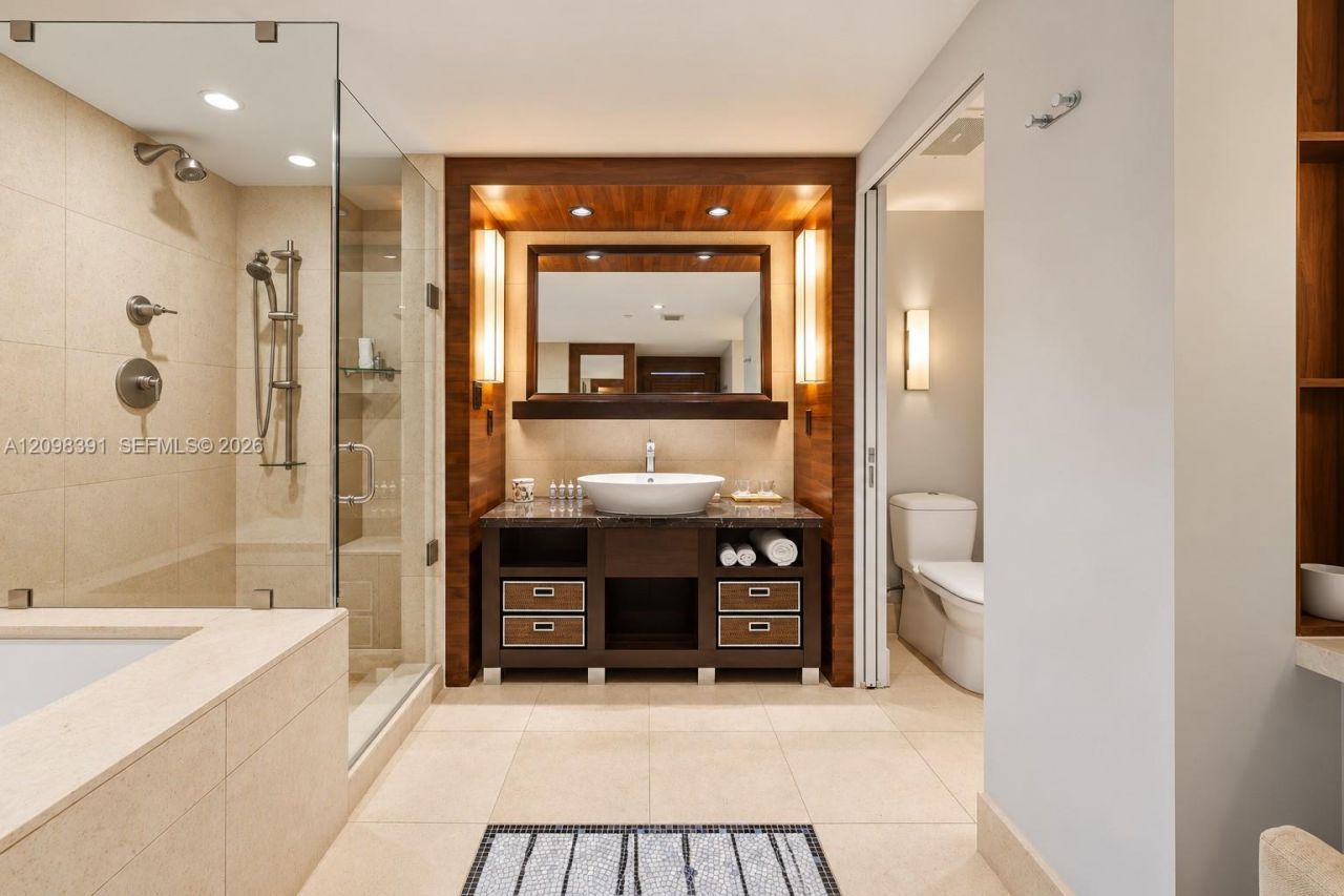 6801 Collins Ave, Unit 811, Miami Beach, FL 33141 Photo