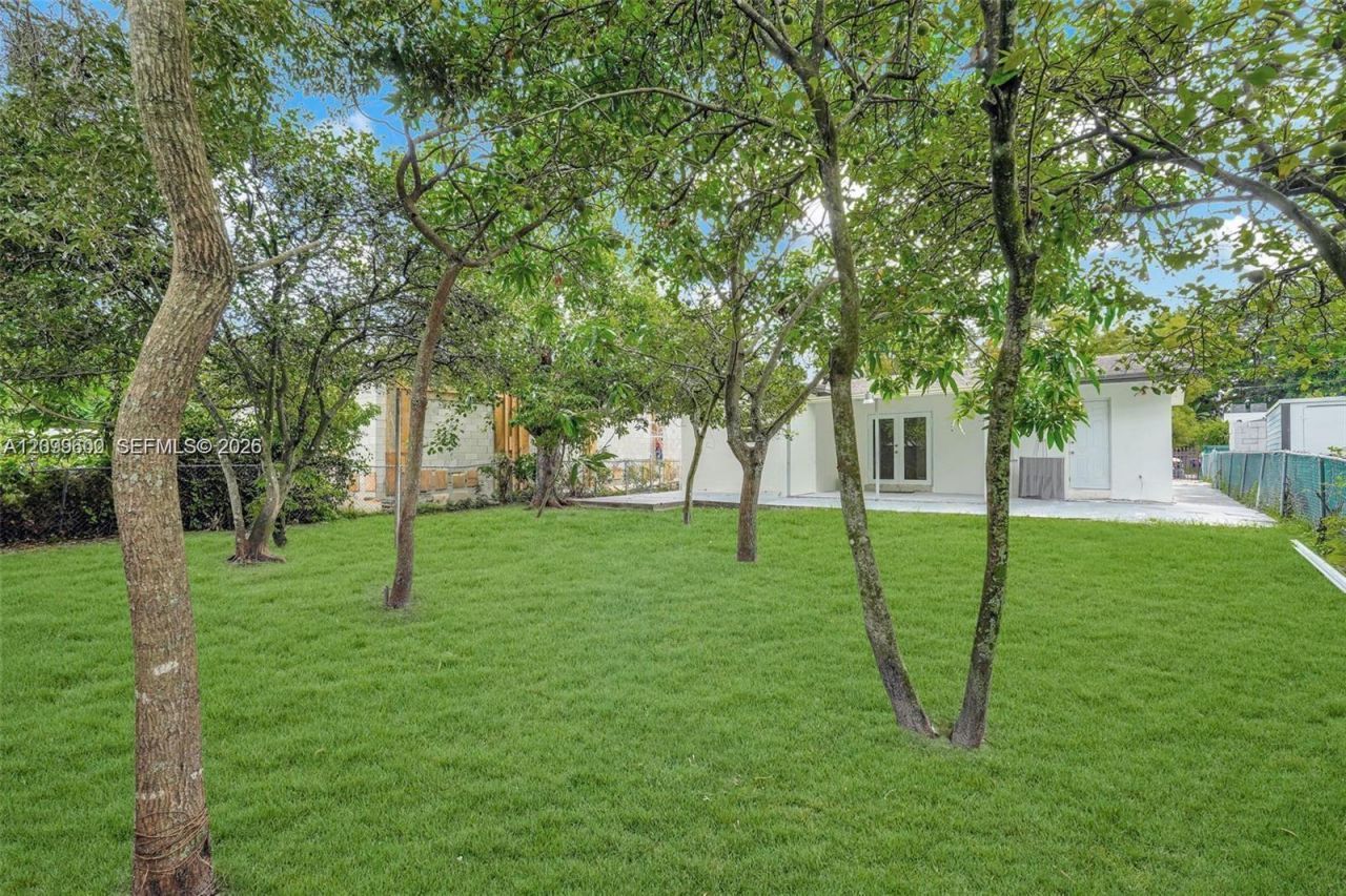 341 NW 43rd St , Miami, FL 33127 Photo