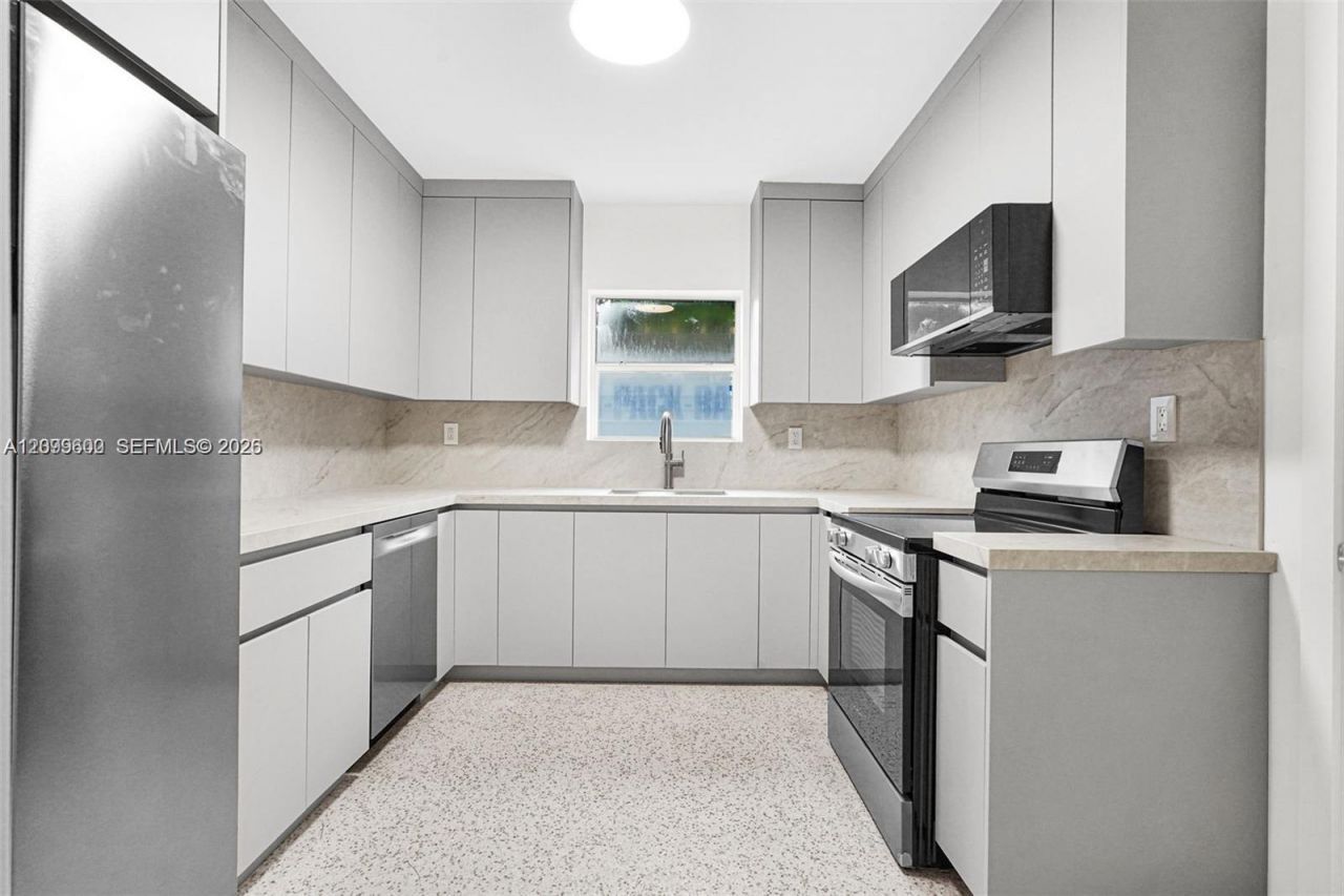 341 NW 43rd St , Miami, FL 33127 Photo
