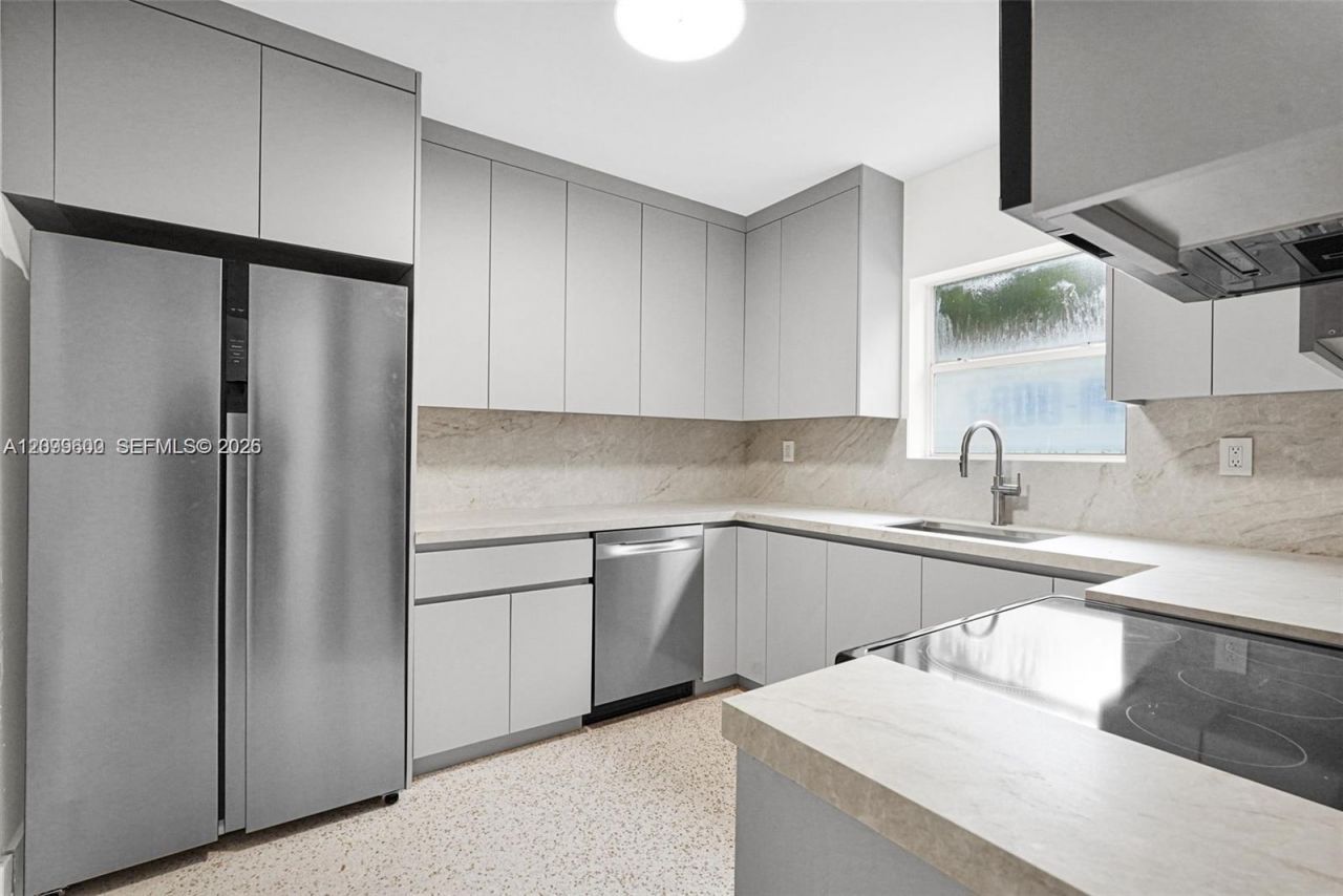 341 NW 43rd St , Miami, FL 33127 Photo