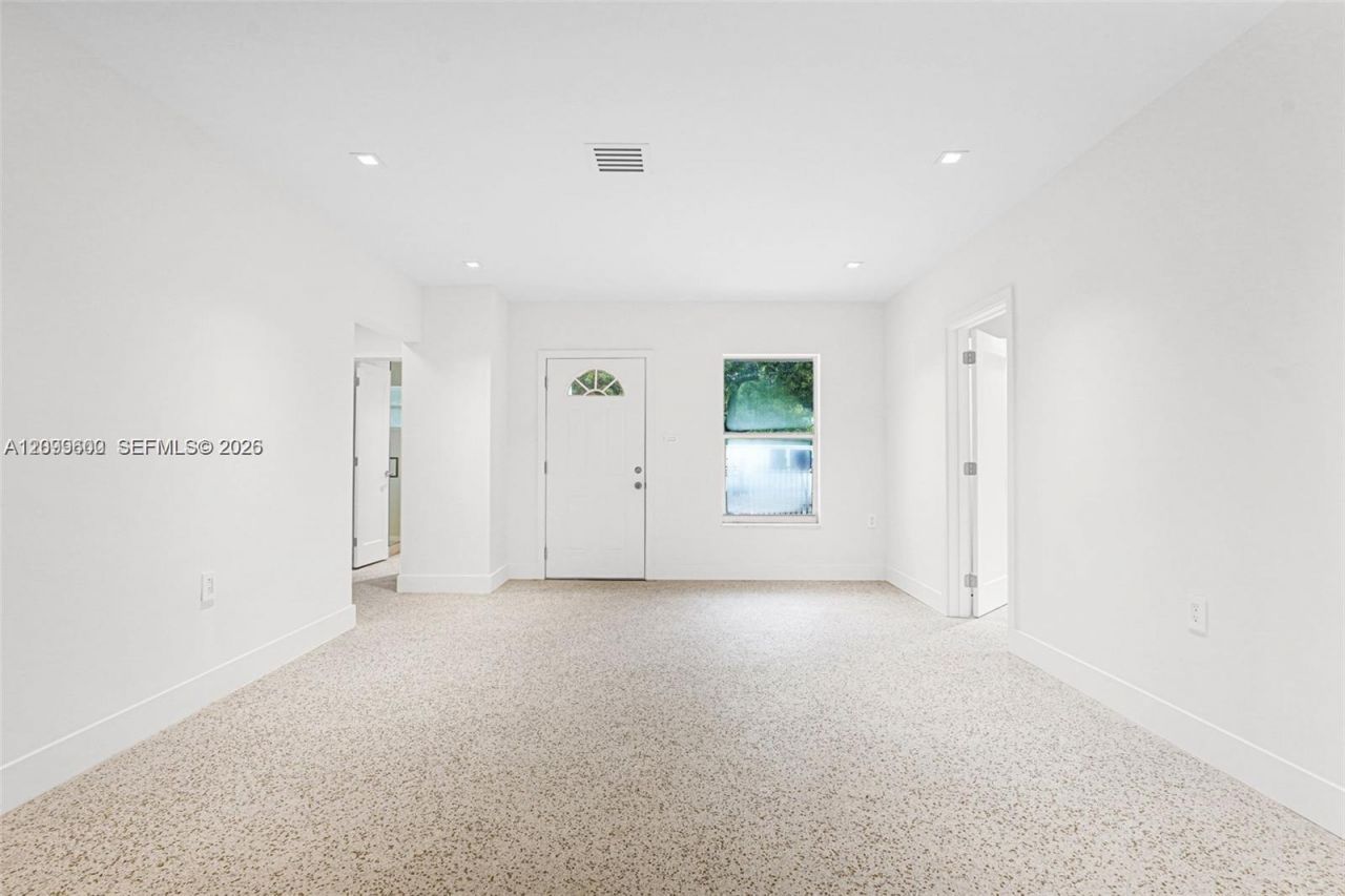 341 NW 43rd St , Miami, FL 33127 Photo