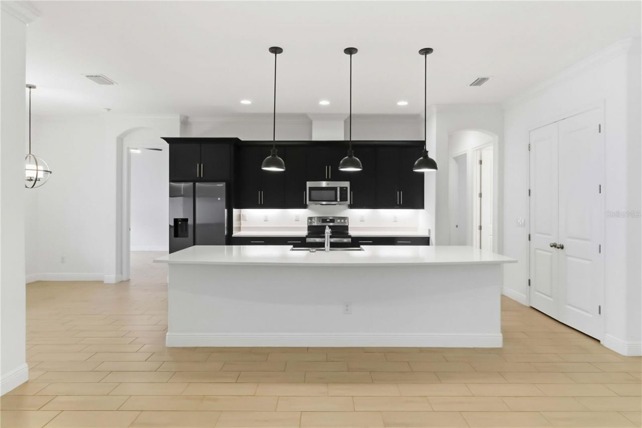 4028 Salida Delsol Drive , Sun City Center, FL 33573 Photo