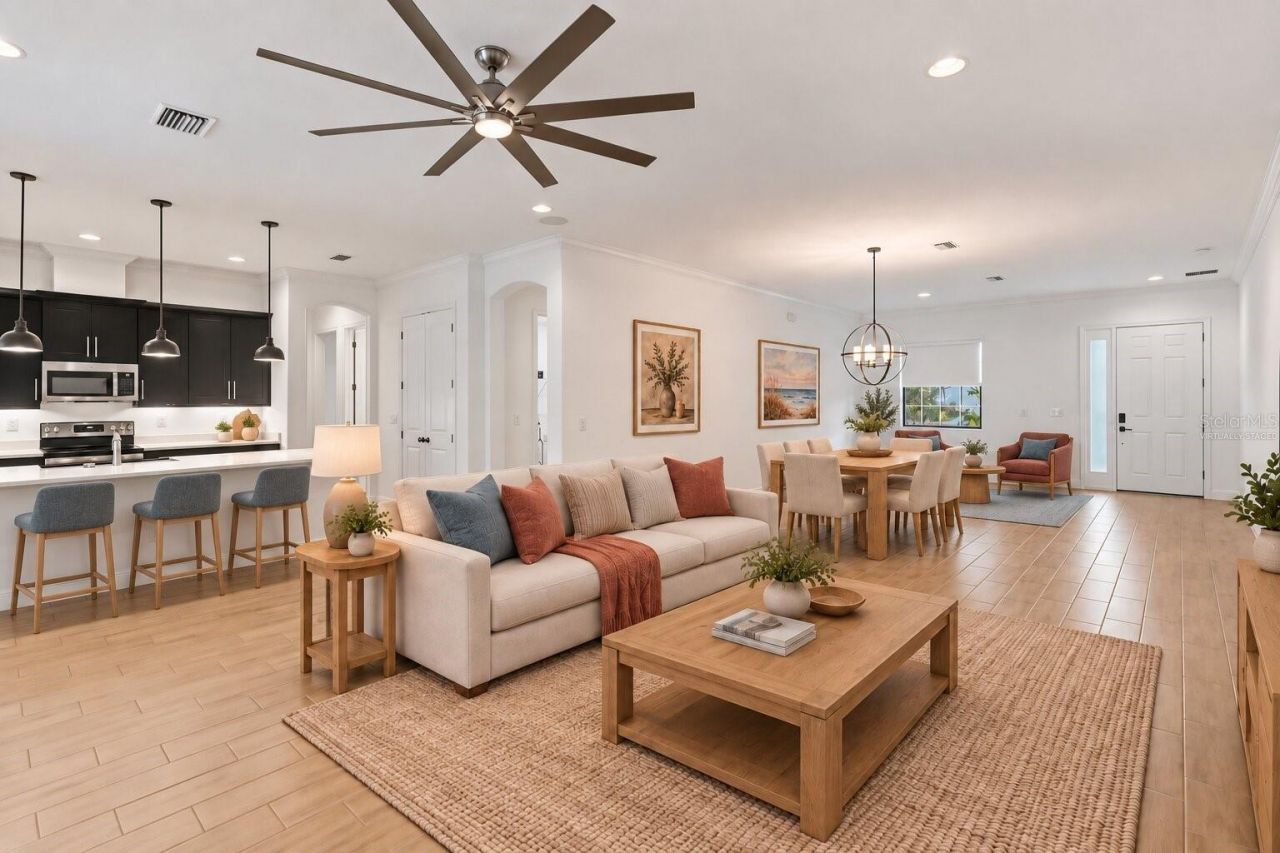4028 Salida Delsol Drive , Sun City Center, FL 33573 Photo