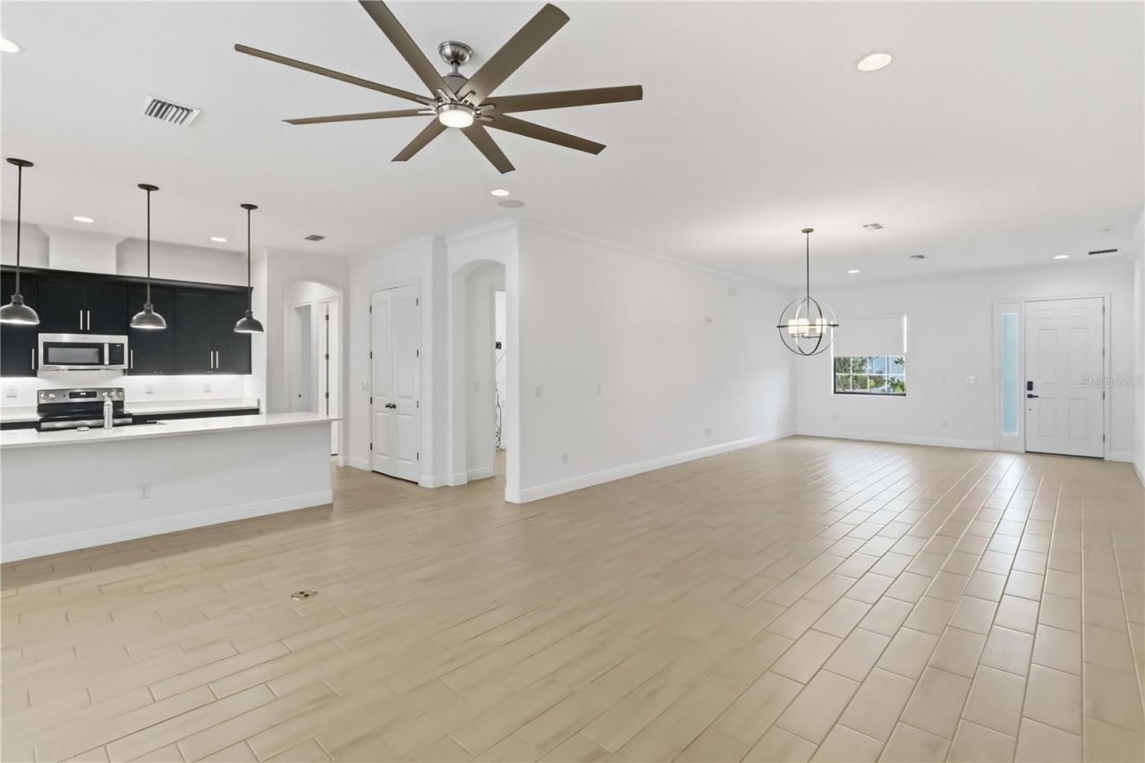 4028 Salida Delsol Drive , Sun City Center, FL 33573 Photo