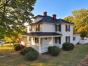 624 Peaks Street, Bedford, VA 24523