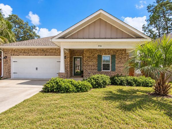 916 Linden Avenue, Niceville, FL 32578