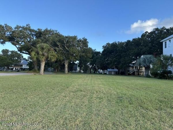 754 W Beach Boulevard, Pass Christian, MS 39571