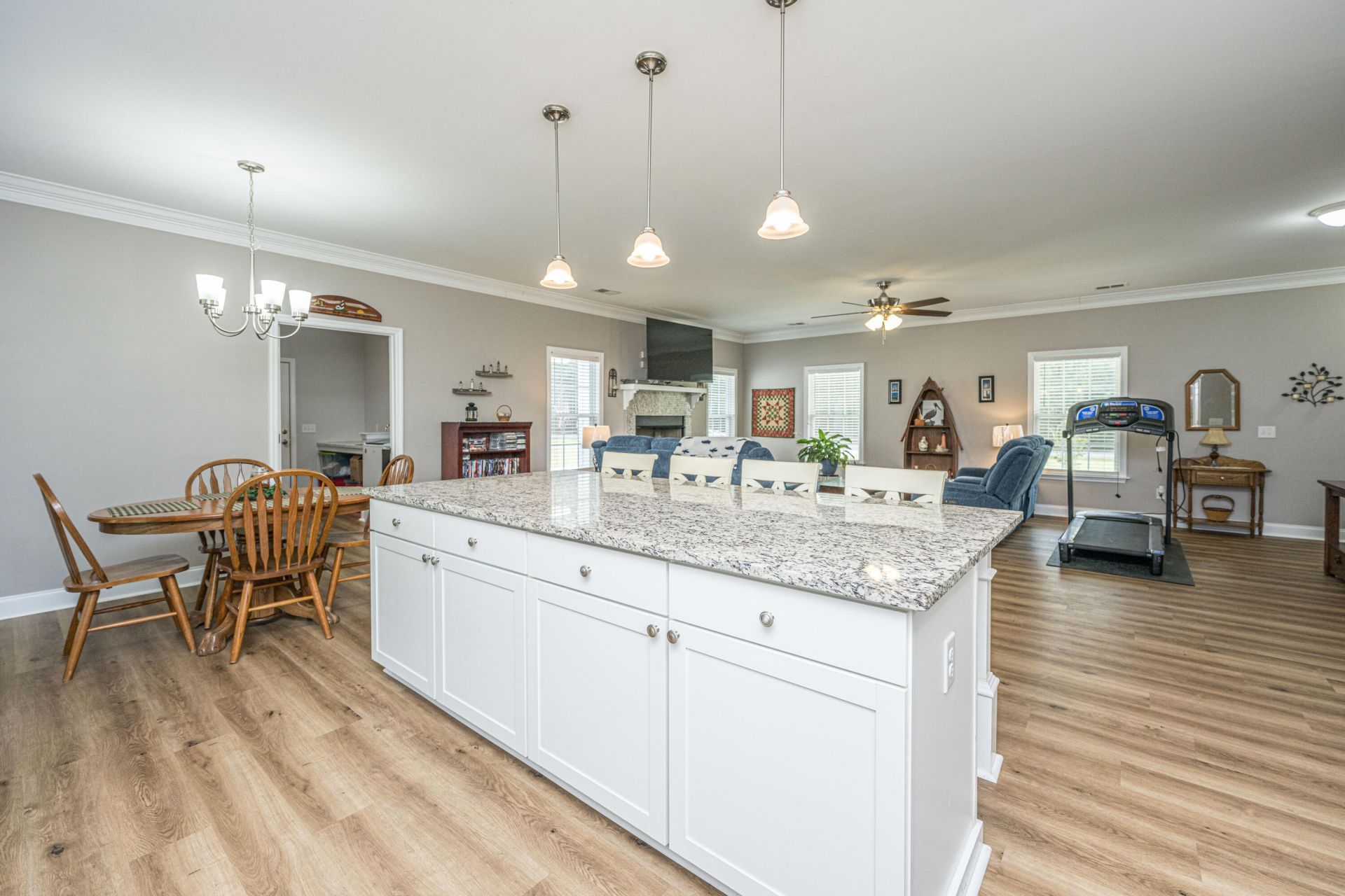 1288 Carter Road Photo 9