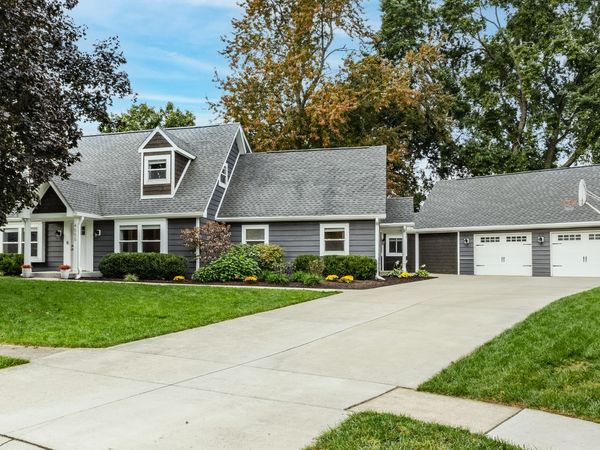 4555 Buckingham Court, Carmel, IN 46033