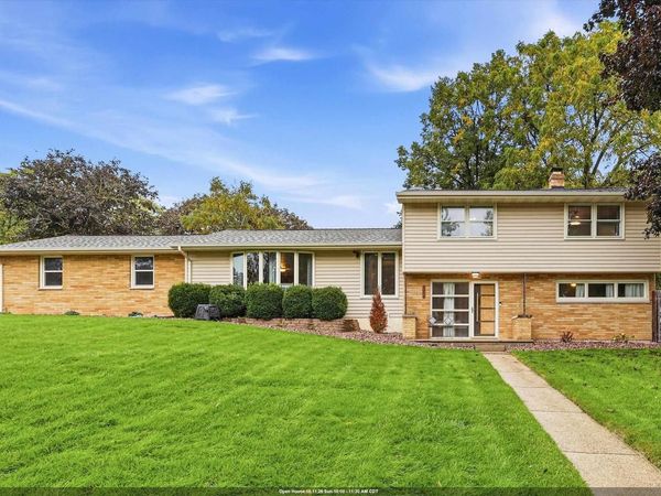 419 SIMONET STREET, ALLOUEZ, WI 54301