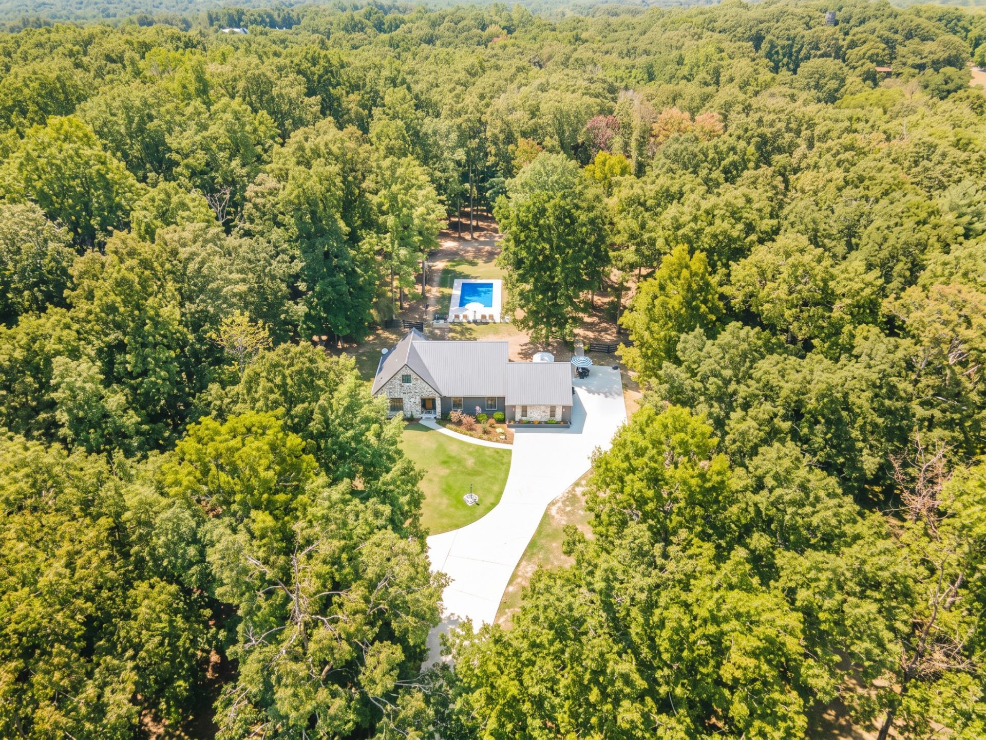 1340 Puckett Hollow Rd , Centerville, TN 37033 Main Photo