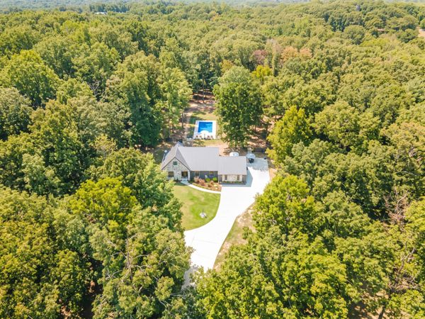 1340 Puckett Hollow Rd , Centerville, TN 37033