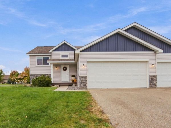813 Hickory Curve, Watertown, MN 55388