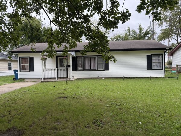 250 N Hammes Avenue , Kankakee, IL 60901