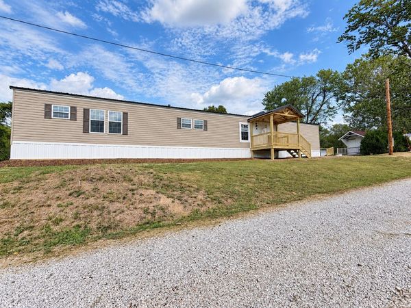 3432 Seed House Road , Iuka, IL 62849