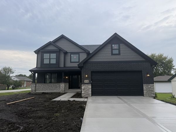 9318 Pleasant Avenue , Tinley Park, IL 60487