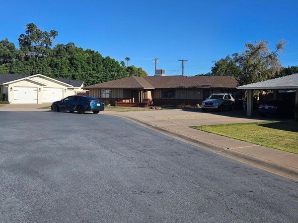 5047 E CHEERY LYNN Road, Phoenix, AZ 85018