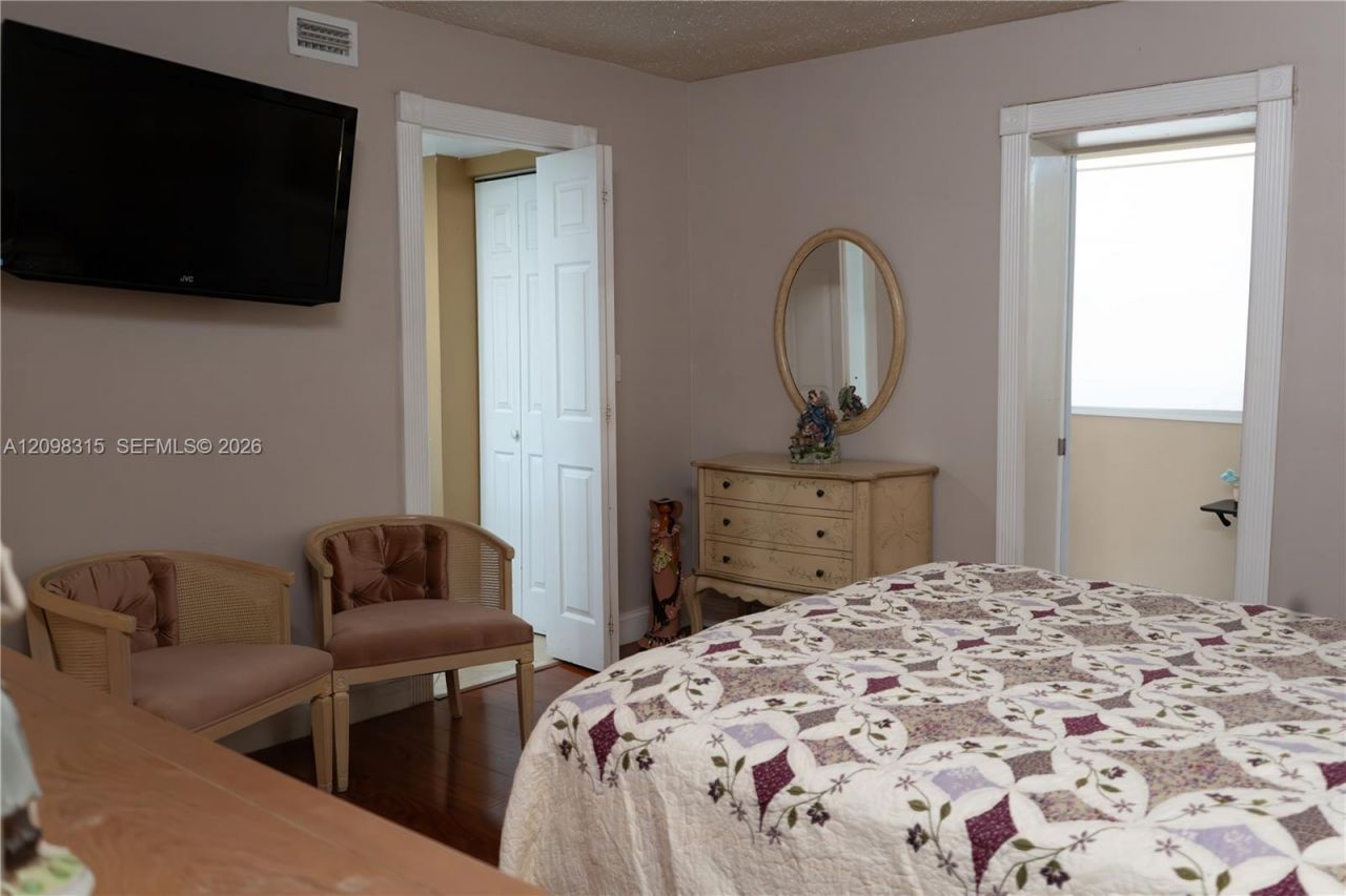11113 NW 7th St, Unit 105-1, Miami, FL 33172 Photo